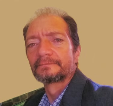 Arturo A. Martearena. Escritor.
