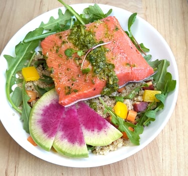 wild salmon quinoa salad Healthy personal chef retreats weekly meal prep portland oregon meal plan