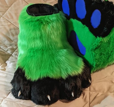 Green feet paws made by Teto Creations