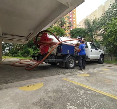 caminhão de sucção