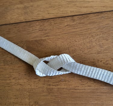 Figure 8 Knot in 2500 pound Mule Tape
