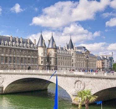 Paris City Center Walking Tour