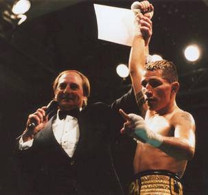 Felipe Campa Oxnard boxer trainer Robert Garcia Boxing Academy