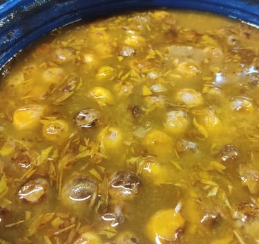 tonneau contenant des fruits fermentés 