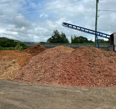 a pile of mulch