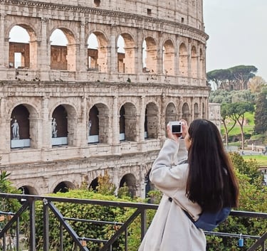 Agustina Flores tomando una foto