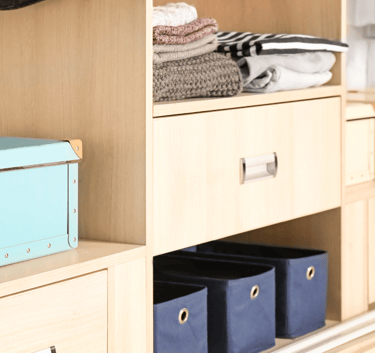 Organized-drawers-and-shelves
