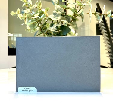 plancha de cuarzo gris claro matte
