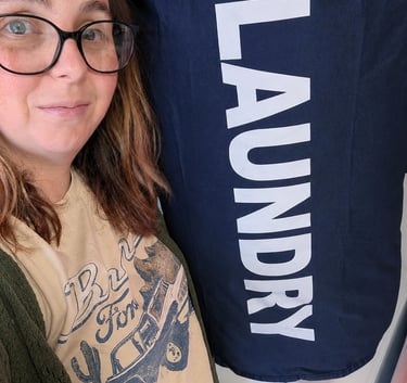 Pickup and delivery laundry service in Athens, AL with branded laundry bag and washing machine