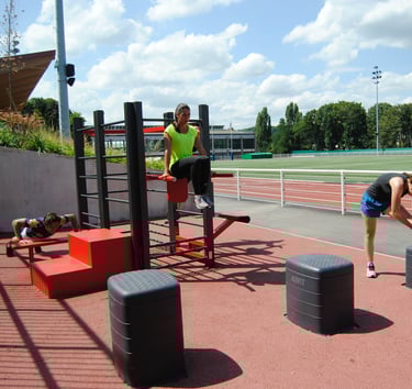 lauko gimnastikos irenginiai