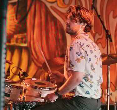 Stefan van de Brug, eigenaar van de Drumschool in Den Haag
