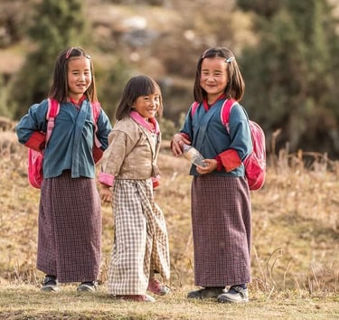 Bhutanese_School_Going_Children_at_Pjobjikha_Valley_Western_Bhutan
