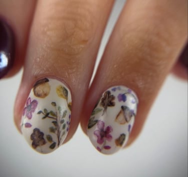 nail design created by Lindsey at Meraki and Co salon and spa greer sc 