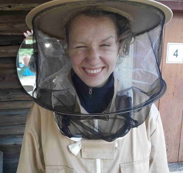 Lietuviškas natūralus medus iš bityno natūralios žemdirbystės ūkyje