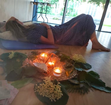 Picture of a woman resting at one of Silvia's Women's Circles