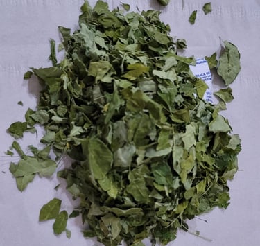Dried moringa leaves bulk supply from Indonesia for food ingredients