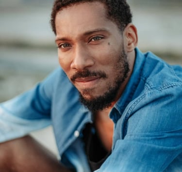 Personal photoshoot by the beach in Rotterdam. Portrait captured by Urte Foto
