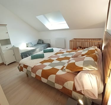 Gîte 4 personnes - chambre enfants - avec piscine proche La Flèche