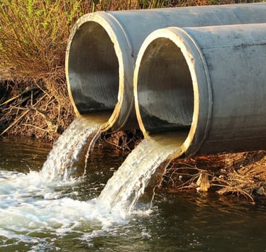 Lançamento de esgoto