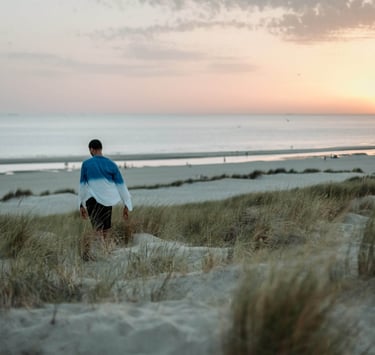 Personal photoshoot by the beach in Rotterdam captured by Urte Foto