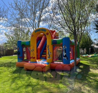 Castillo hinchable para alquiler en Madrid y Toledo