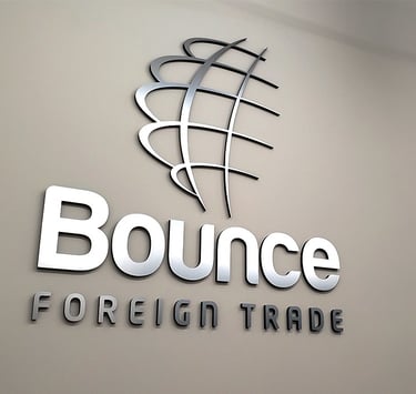 Logo em acrílico e aço escovado para parede de escritório