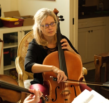 Winona Zelenka, violoncelle