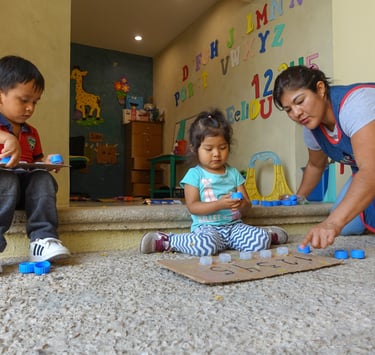 Comunidad Nascence preschool workshop in ade of teenage mothers