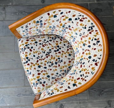 Refection fauteuil tonneau Kosy Atelier Tapissier tissu Camengo Terrazzo
