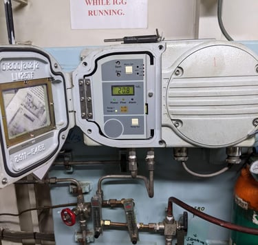 Servomex 1800 Oxygen analyzer with sampling panel