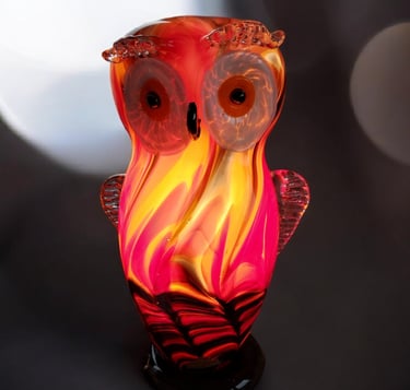 Exklusiv bordslampa i form av uggla – glaskonst och dekorativ belysning från Ankes