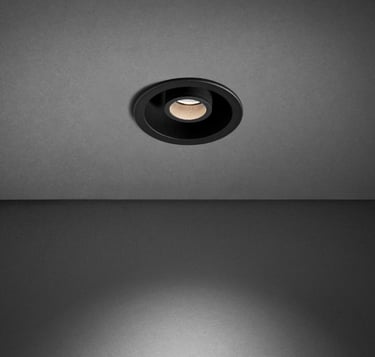 Foco empotrable IRIS SYSTEM de techo negro, con apertura de luz circular
