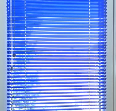 Producator jaluzele orizontale din aluminiu cu lamele de 25 sau 16 mm, Asiroll Livram in toata tara