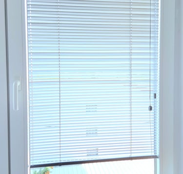 Producator jaluzele orizontale din aluminiu cu lamele de 25 sau 16 mm, Asiroll Livram in toata tara