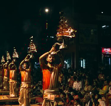 Evening Ganga Aarti at Dashashwamedh Ghat