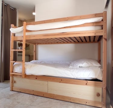 lit superposé chambre 3 meublé de tourisme confort et lumière