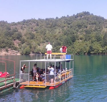 Peaceful boat ride on Jablanica Lake – Relax and enjoy stunning views in Bosnia