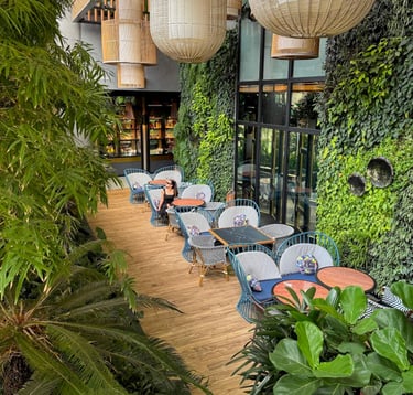 artyzen-singapore-outdoor-seating