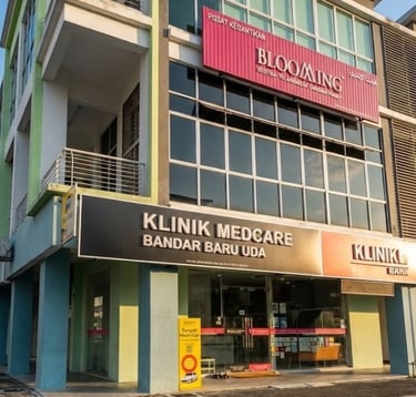 Klinik Medcare Bandar Baru Uda dengan bangunan klinik moden dan mesra pesakit.