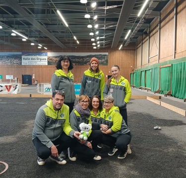 Equipe de pétanque féminine de CNC Charnay-les-Mâcon