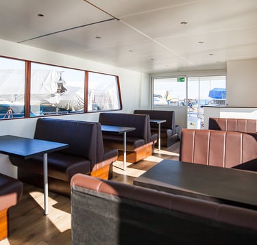 uždaras salonas Gresa laivas