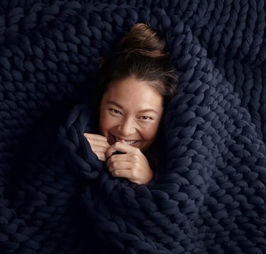Bearaby cotton hand-knit weighted blanket in midnight blue OEKO-TEX certified organic