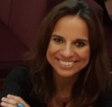 Liliana Domingues, Visionary Author