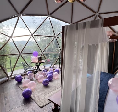 Celebracion de eventos especiales en Casa Quincha Glamping cerca de Bogota