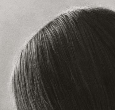 Detalle del cabello de la obra de arte original "Un Momento De Ternura" de Aria De Zabal