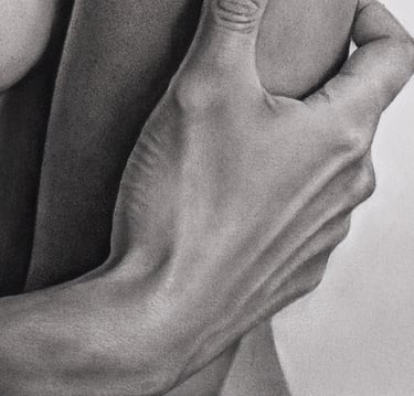 Detalle de la mano de la obra de arte original "Bajo Tu Hechizo" de Aria De Zabal