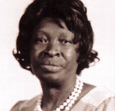 Syola Turner, 66