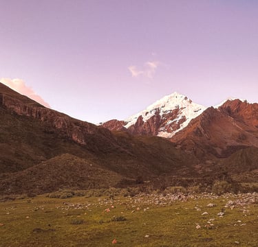 Laguna Tullpacocha hike, Huaraz, Peru, South America