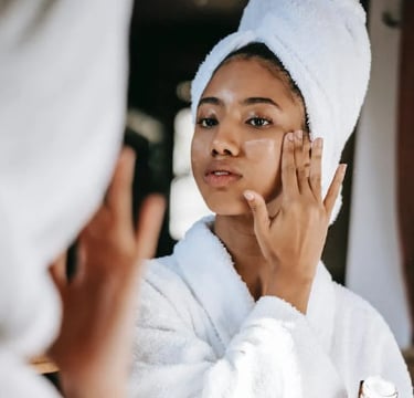 put cream on face after shower see the face in mirror