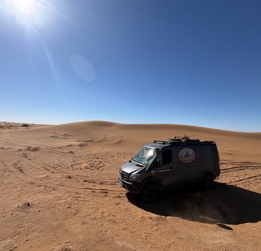 Offroad Reise durch die Wüste Marokkos mit Allrad Van
